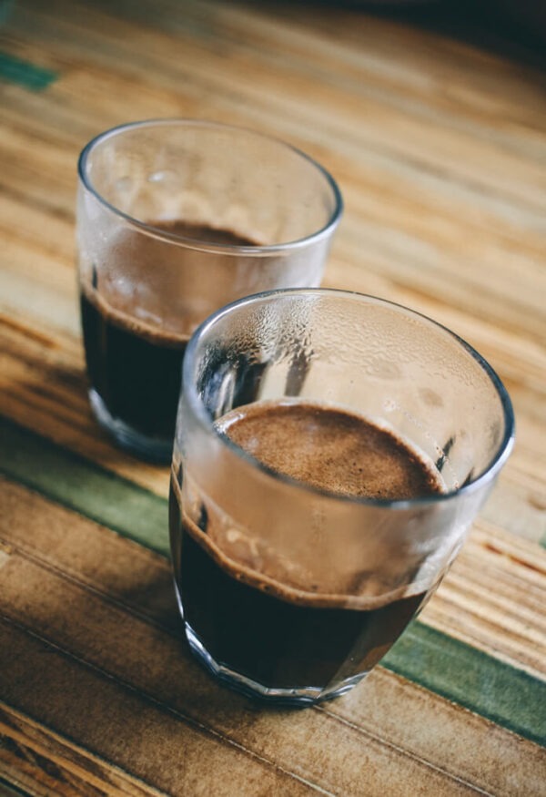 Huajatolla espresso in 2 glass cups